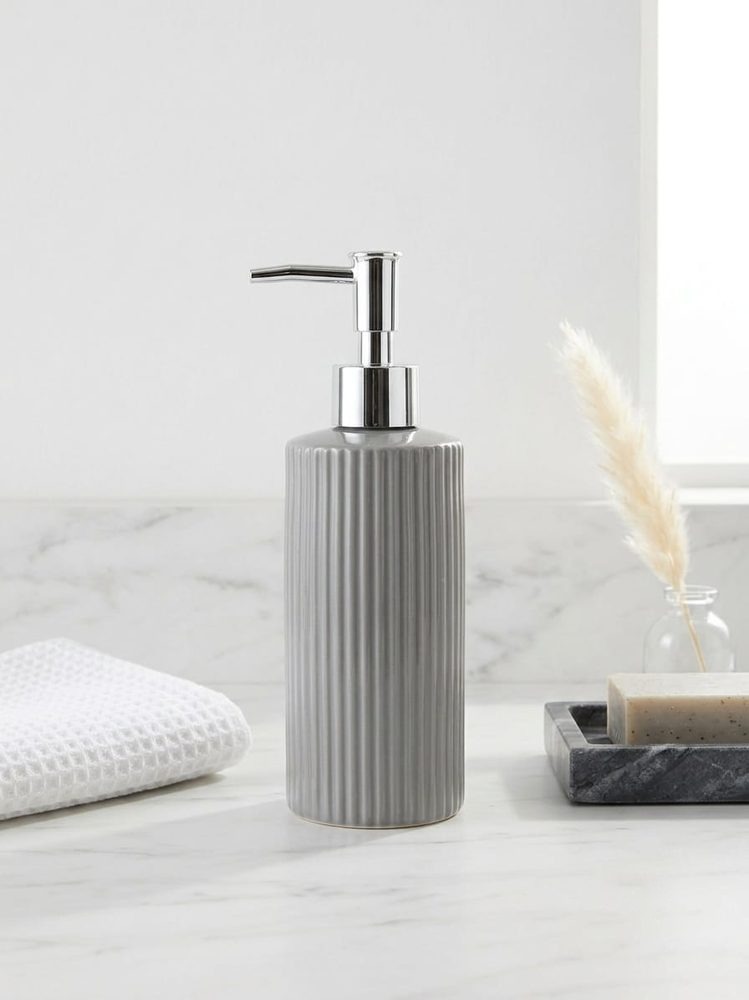 Ribbed Ceramic Soap Dispenser (grey)